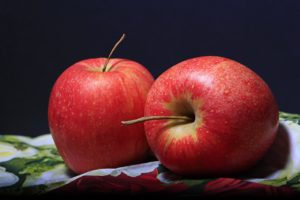 Powerfrühstück vegan mit regionalem Superfood Apfel